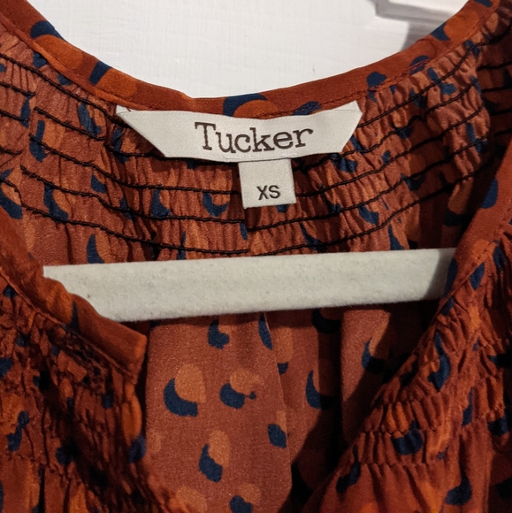 Tucker The Classic Blouse Rustic Dot in Crepe de Chine Silk Top Smocked Collar - Picture 5 of 10
